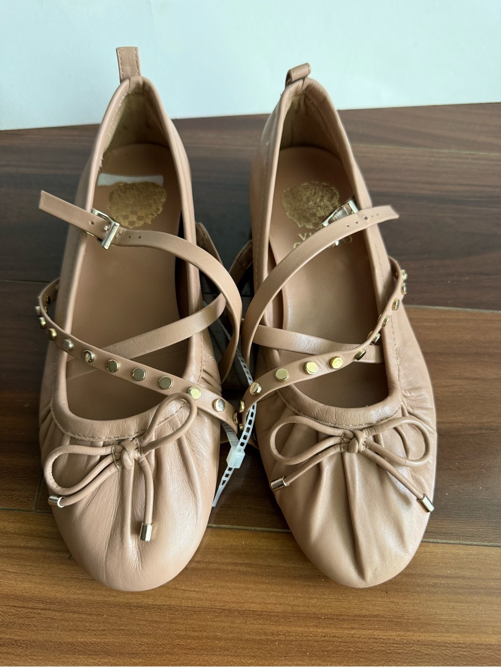 Vince Camuto Women’s Nude  Leather Studded Buckle Ballet Flats Round Toe 6